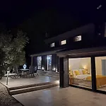 Olive Garden Paradise With Swimming Pool - New!!!